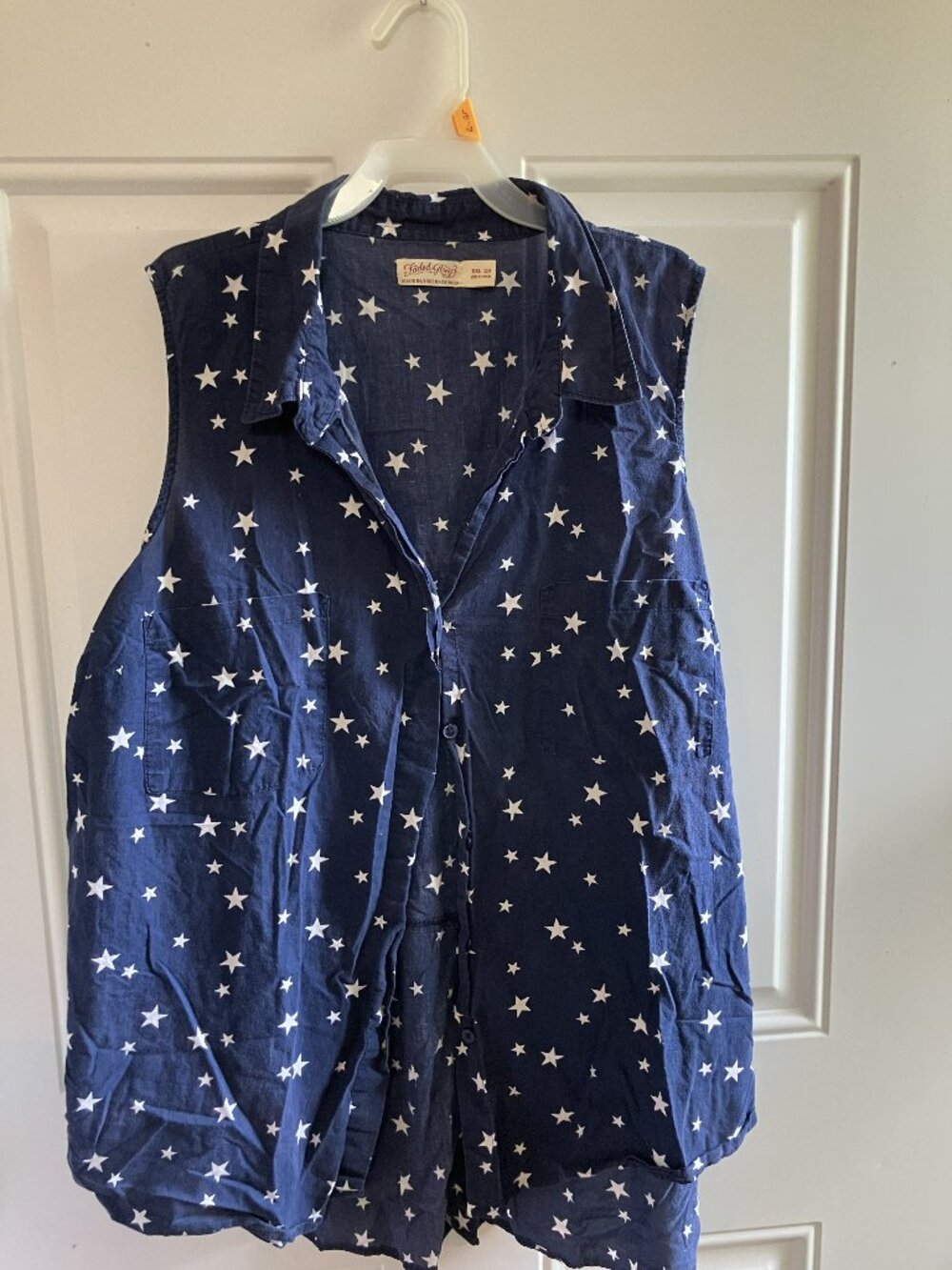 Faded Glory Women's Navy and White Blouse
